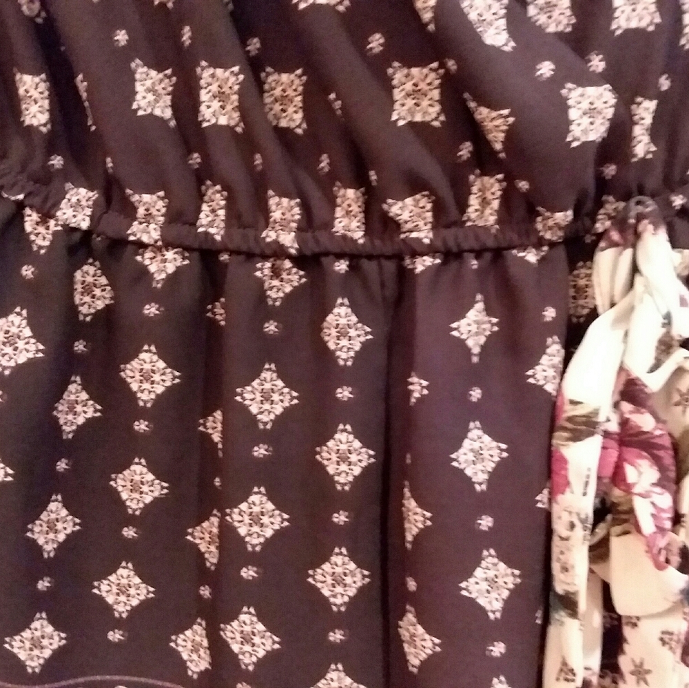 Romper - Picture 3 of 5